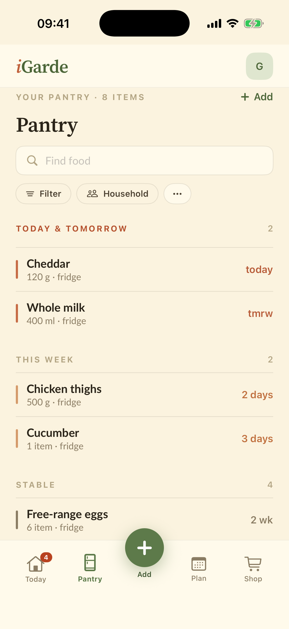 iGarde Pantry showing food entries and quantities to check before shopping